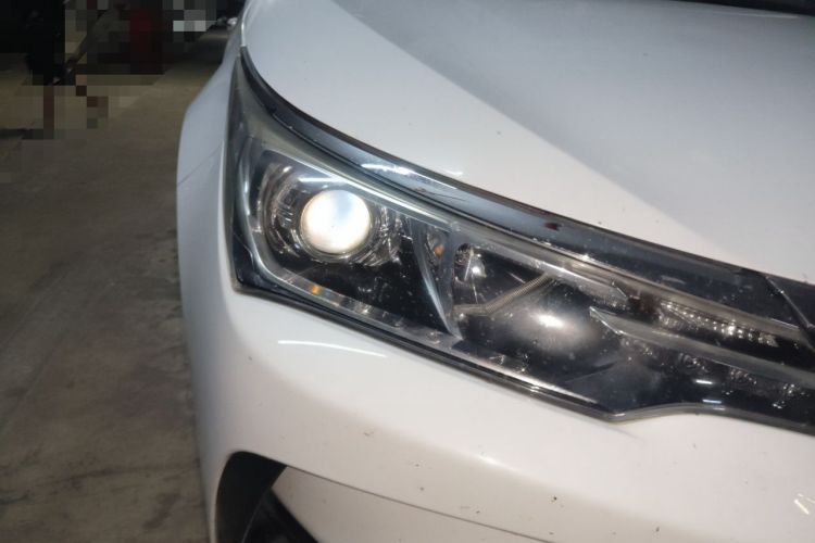 Used Toyota Corolla 2017 Revised Version 1.2T S-CVT GL-i Right Front Headlight