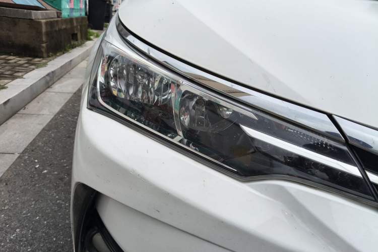 Used Toyota Corolla 2017 Revised Version 1.2T S-CVT GL Right Front Headlight