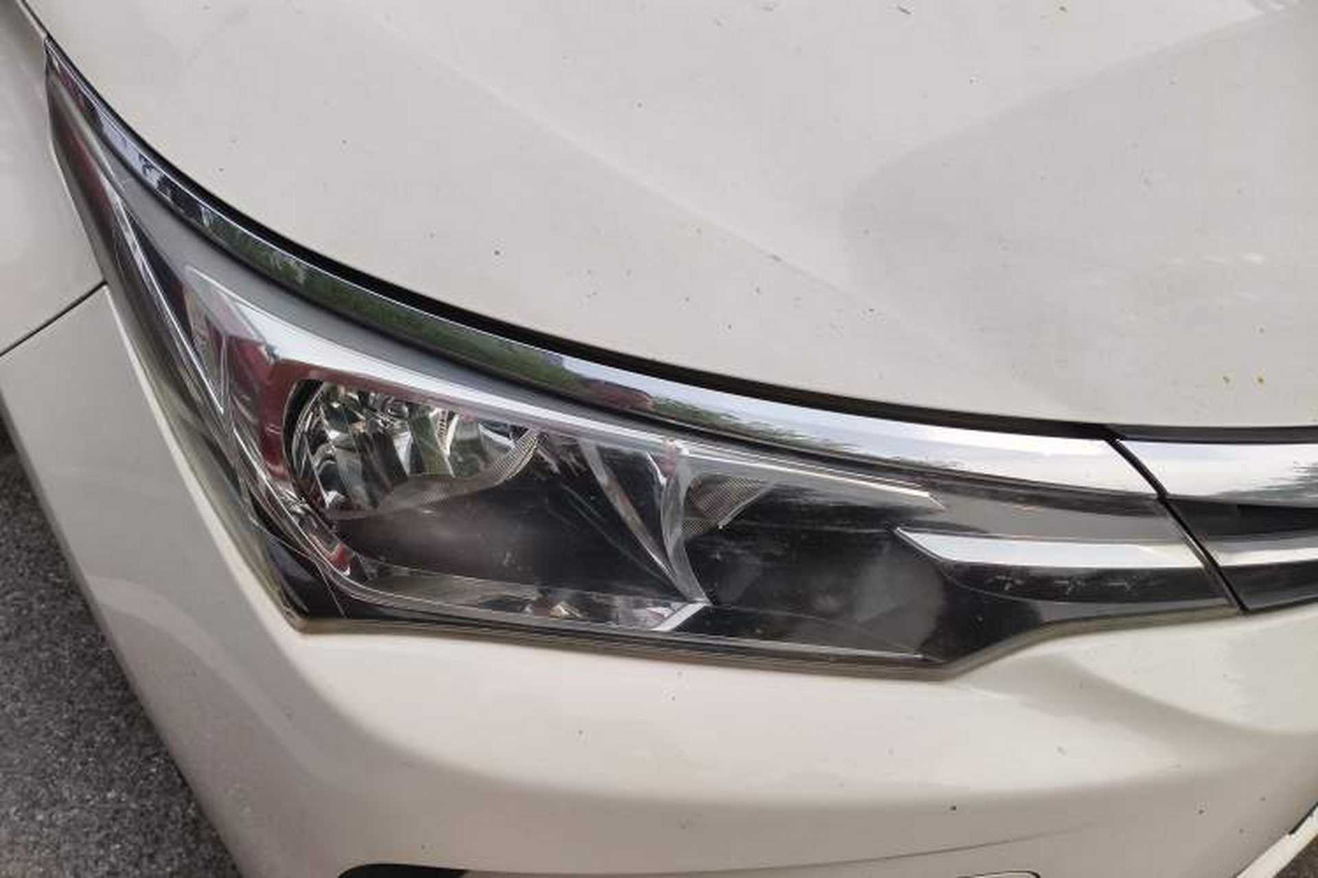 Used Toyota Corolla 2017 Revised Version 1.2T Manual GL Right Front Headlight