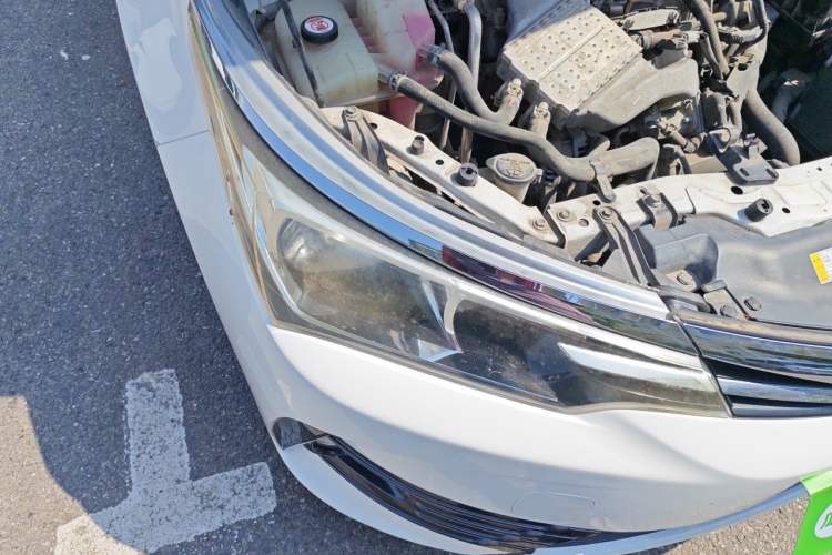 Used Toyota Corolla 2017 Revised Version 1.2T S-CVT GL Right Front Headlight