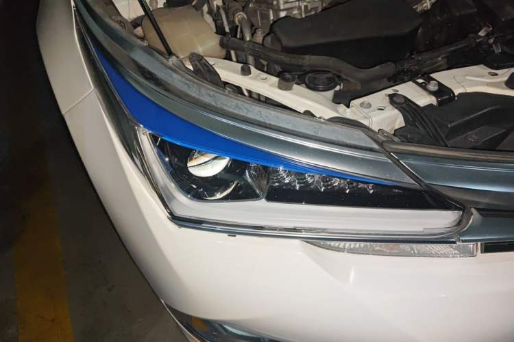 Used Toyota Corolla 2017 Revised Dual-Engine 1.8L E-CVT Leading Edition Right Front Headlight