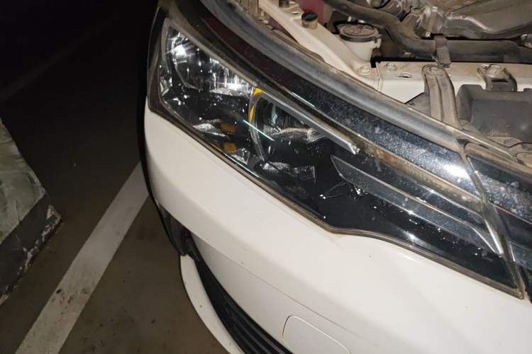 Used Toyota Corolla 2017 Revised Version 1.2T S-CVT GL-i Right Front Headlight