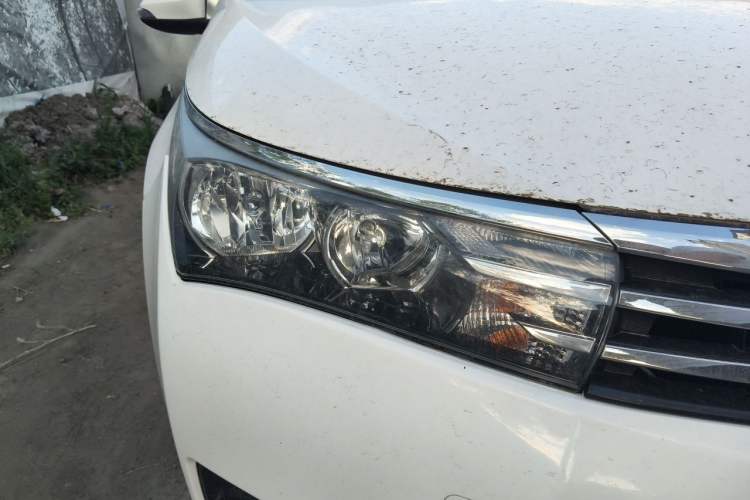 Used Toyota Corolla 2017 1.6L CVT GL Right Front Headlight