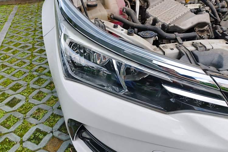Used Toyota Corolla 2017 Revised Version 1.2T S-CVT GL Right Front Headlight