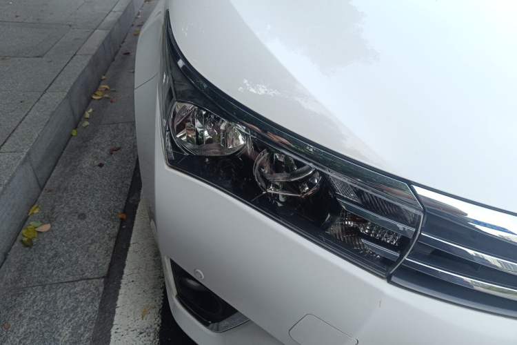 Used Toyota Corolla 2017 1.2T CVT GL-i Right Front Headlight