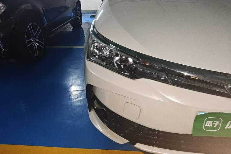 Used Toyota Corolla 2017 Revised Version 1.2T S-CVT GL-i Right Front Headlight