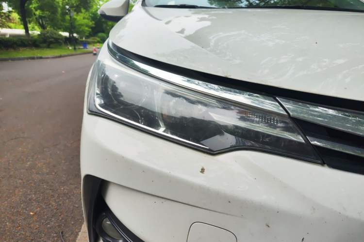 Used Toyota Corolla 2017 Revised Version 1.2T S-CVT GL Right Front Headlight