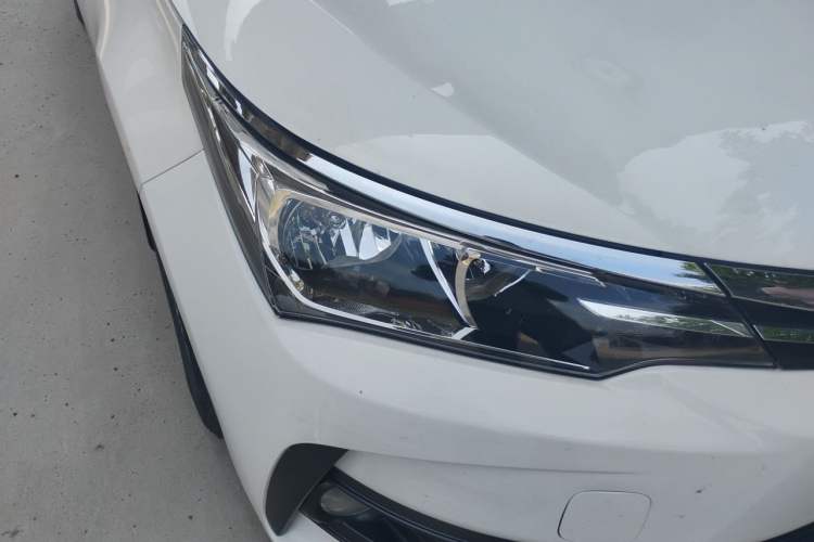 Used Toyota Corolla 2017 Revised Version 1.2T S-CVT GL Right Front Headlight