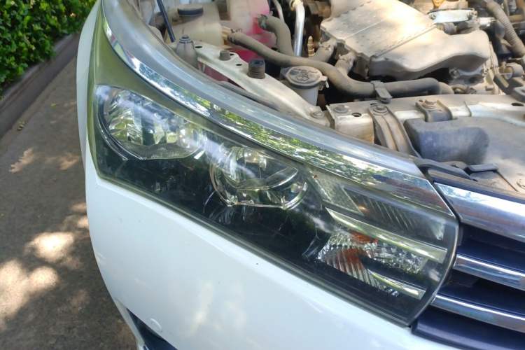 Used Toyota Corolla 2017 1.2T CVT GL-i Special Edition with Leather Right Front Headlight