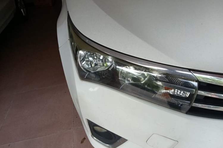 Used Toyota Corolla 2017 1.2T CVT GL Right Front Headlight