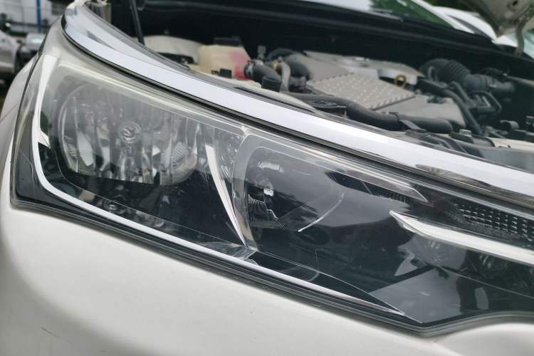 Used Toyota Corolla 2017 Revised Version 1.2T S-CVT GL-i Leather Edition Right Front Headlight
