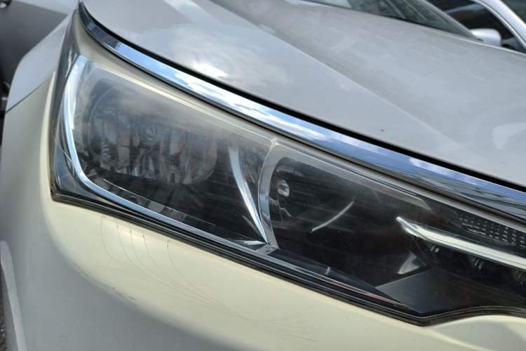 Used Toyota Corolla 2017 Revised Version 1.2T S-CVT GL-i Right Front Headlight