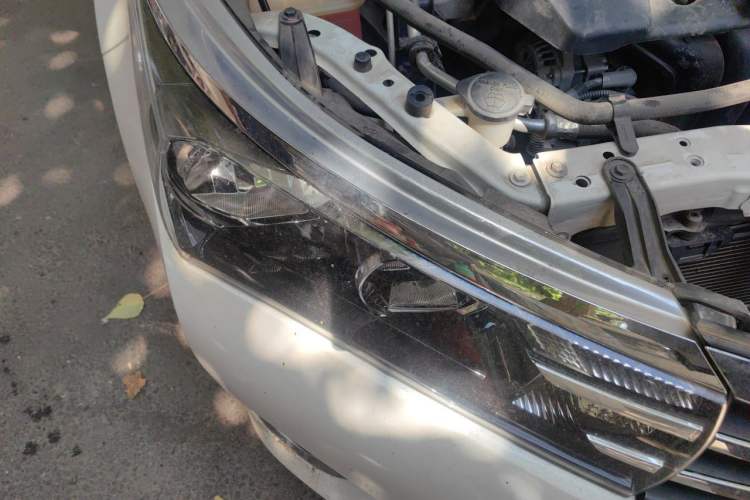 Used Toyota Corolla 2017 Revised Version 1.6L S-CVT GL Right Front Headlight