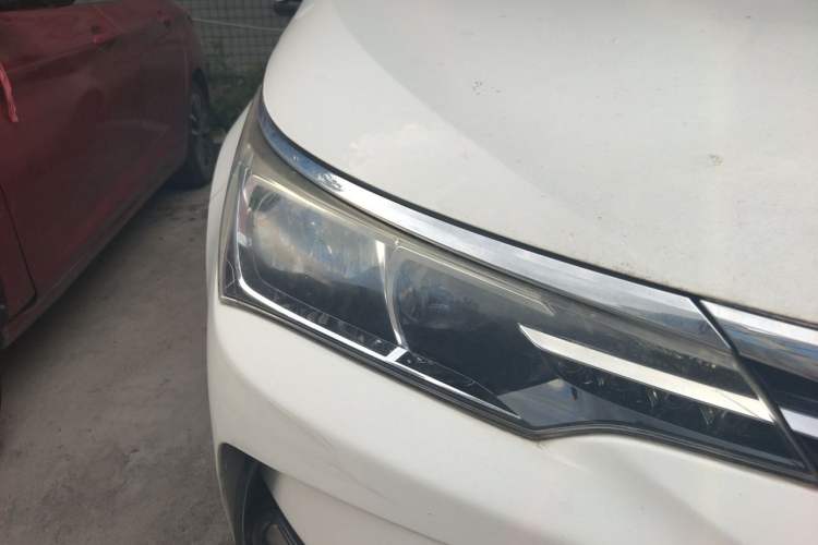 Used Toyota Corolla 2017 Revised Version 1.2T S-CVT GL Right Front Headlight