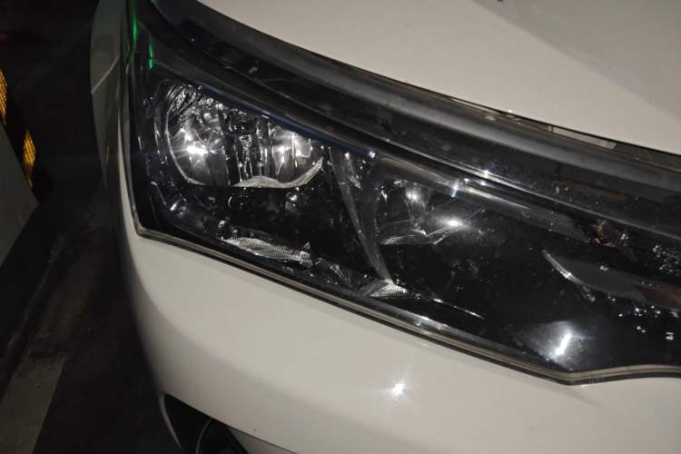 Used Toyota Corolla 2017 Revised Version 1.2T S-CVT GL Right Front Headlight