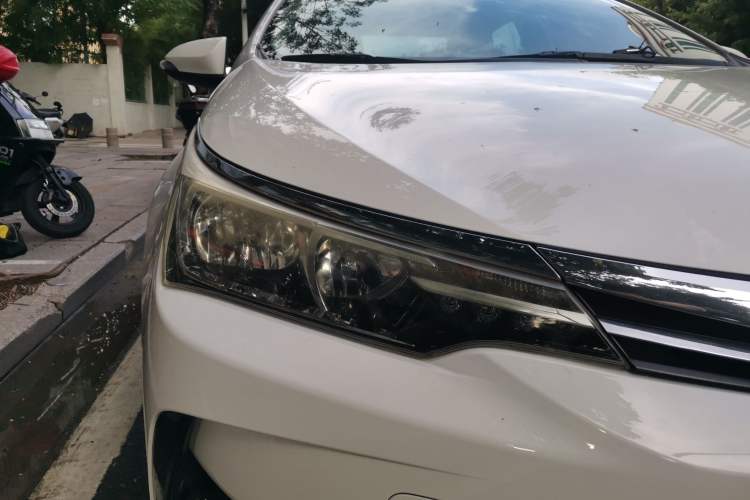 Used Toyota Corolla 2017 Revised Version 1.2T S-CVT GL Right Front Headlight
