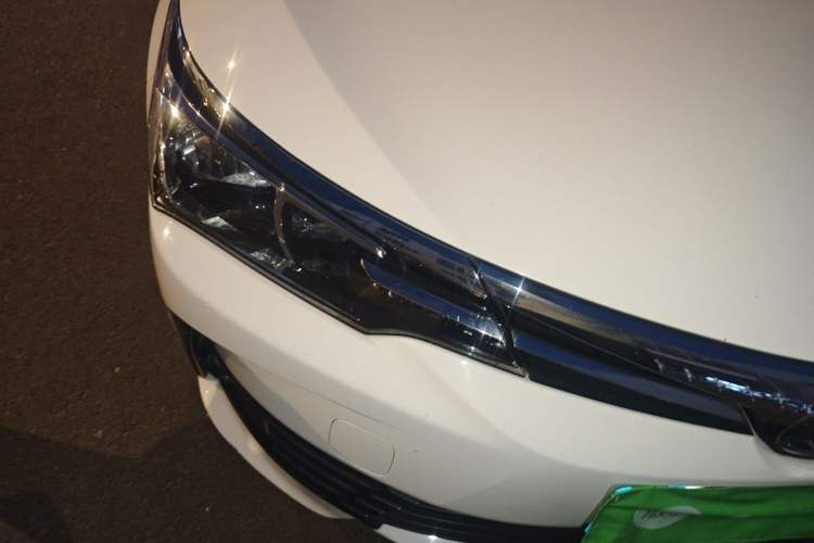 Used Toyota Corolla 2017 Revised Version 1.2T S-CVT GL Right Front Headlight