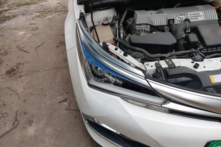 Used Toyota Corolla 2017 Revised Dual-Engine 1.8L E-CVT Elite Edition Right Front Headlight