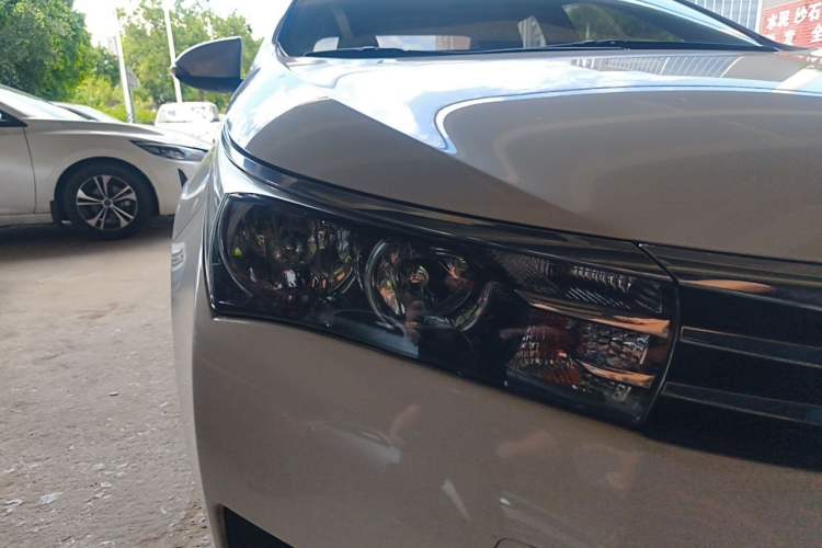Used Toyota Corolla 2017 1.2T CVT GL Right Front Headlight