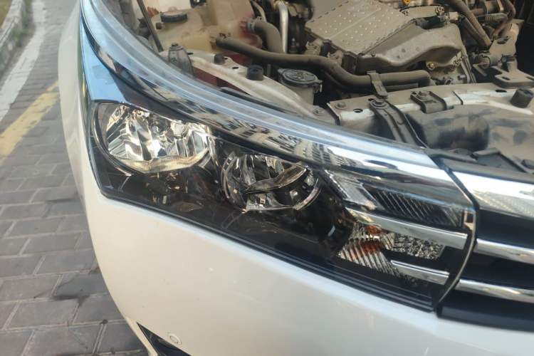 Used Toyota Corolla 2017 1.2T CVT GL-i Right Front Headlight