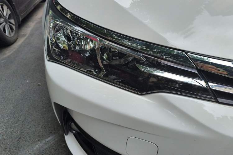 Used Toyota Corolla 2017 Revised Version 1.2T S-CVT GL Right Front Headlight