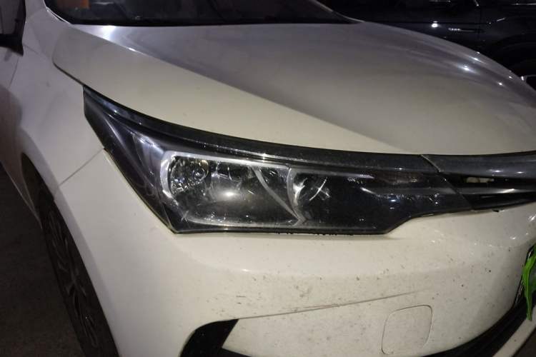 Used Toyota Corolla 2017 Revised Version 1.2T S-CVT GL Right Front Headlight