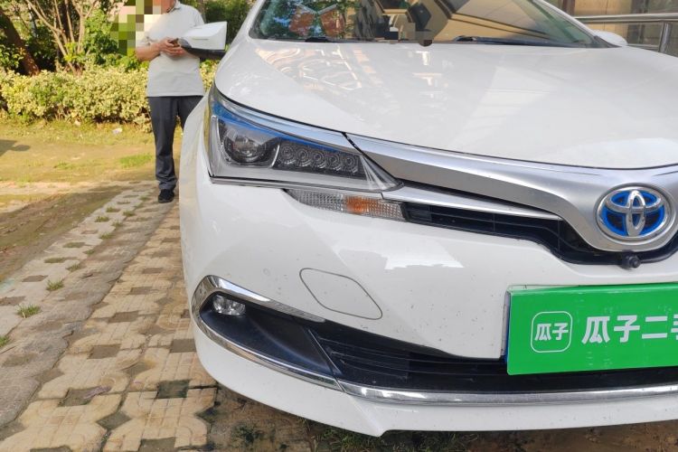 Used Toyota Corolla 2017 Revised Dual-Engine 1.8L E-CVT Elite Edition Right Front Headlight