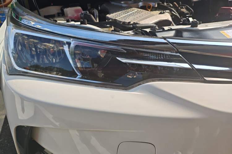 Used Toyota Corolla 2017 Revised Version 1.2T S-CVT GL-i Right Front Headlight