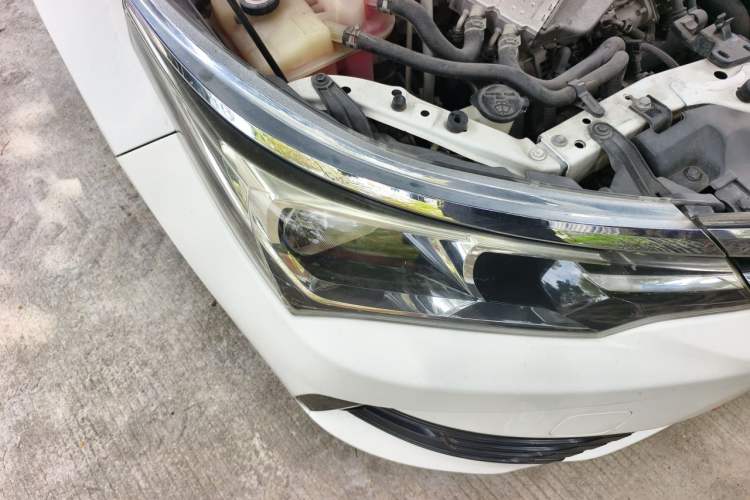 Used Toyota Corolla 2017 Revised Version 1.2T S-CVT GL Right Front Headlight