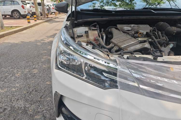 Used Toyota Corolla 2017 Revised Version 1.2T S-CVT GL Right Front Headlight