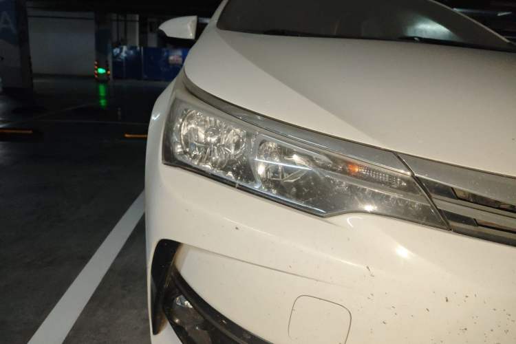 Used Toyota Corolla 2017 Revised Version 1.2T S-CVT GL-i Right Front Headlight