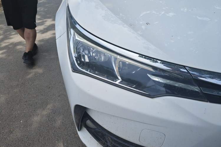 Used Toyota Corolla 2017 Revised Version 1.2T S-CVT GL Right Front Headlight