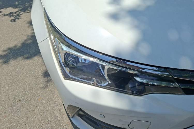 Used Toyota Corolla 2017 Revised Version 1.2T S-CVT GL Right Front Headlight