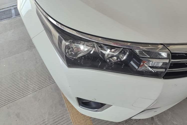 Used Toyota Corolla 2017 1.2T CVT GL-i Right Front Headlight