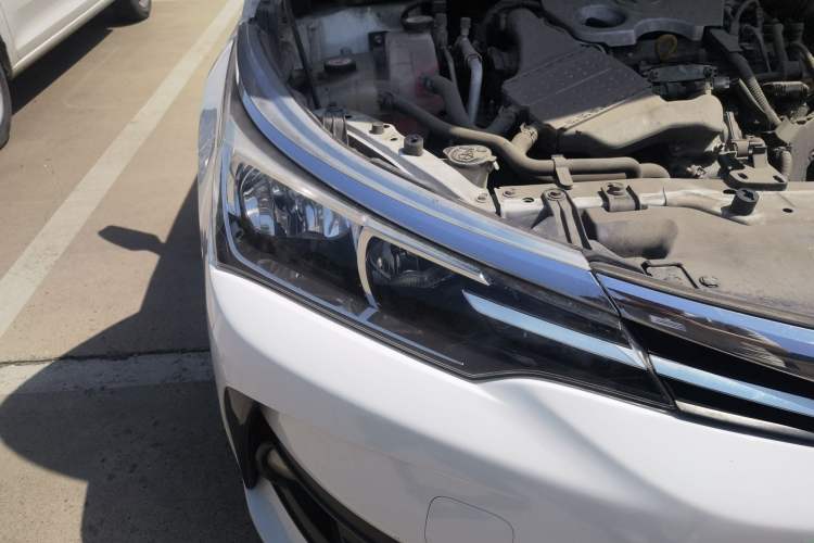Used Toyota Corolla 2017 Revised Version 1.2T S-CVT GL Right Front Headlight