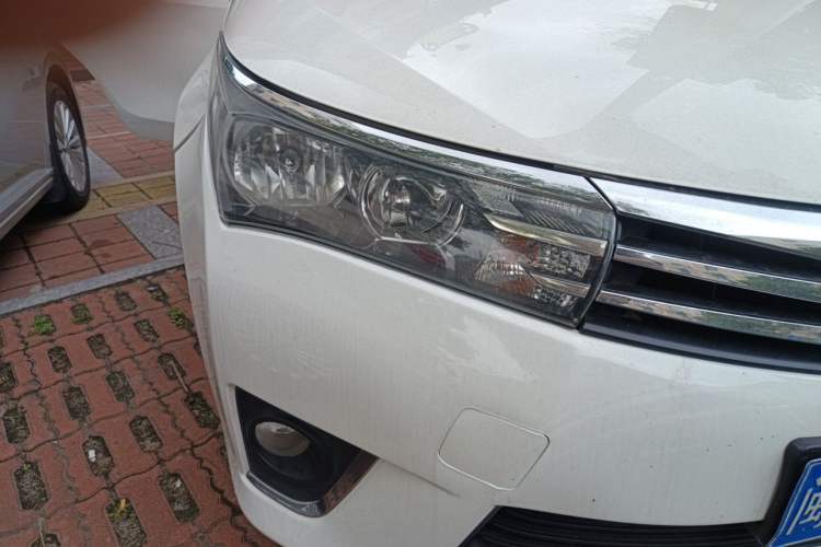 Used Toyota Corolla 2017 Revised Version 1.6L S-CVT GL Right Front Headlight