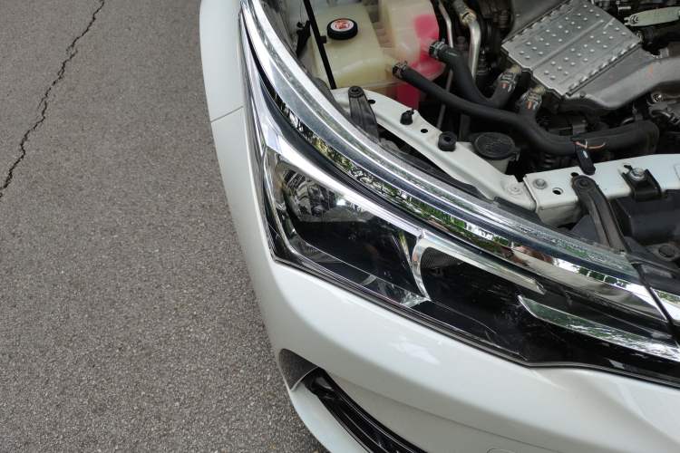 Used Toyota Corolla 2017 Revised Version 1.2T S-CVT GL Right Front Headlight