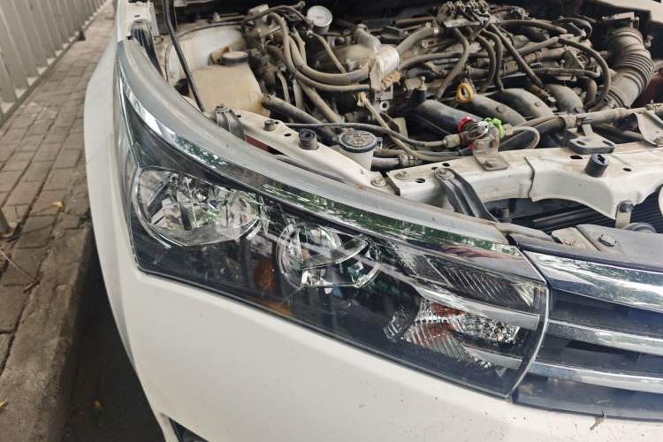 Used Toyota Corolla 2017 Revised Version 1.6L S-CVT GL Right Front Headlight