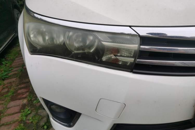 Used Toyota Corolla 2017 1.6L CVT GL Right Front Headlight