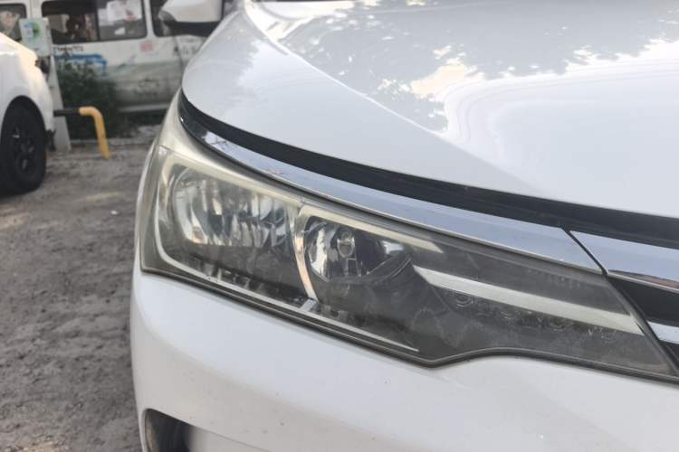 Used Toyota Corolla 2017 Revised Version 1.2T S-CVT GL-i Right Front Headlight