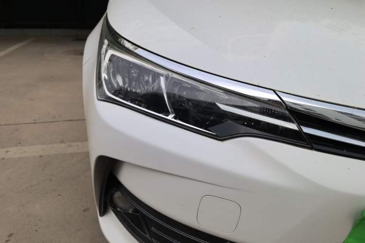Used Toyota Corolla 2017 Revised Version 1.2T S-CVT GL Right Front Headlight