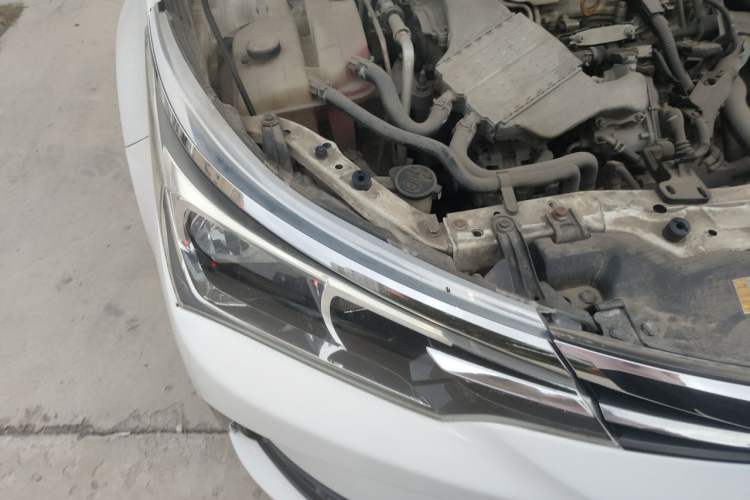 Used Toyota Corolla 2017 Revised Version 1.2T S-CVT GL-i Right Front Headlight