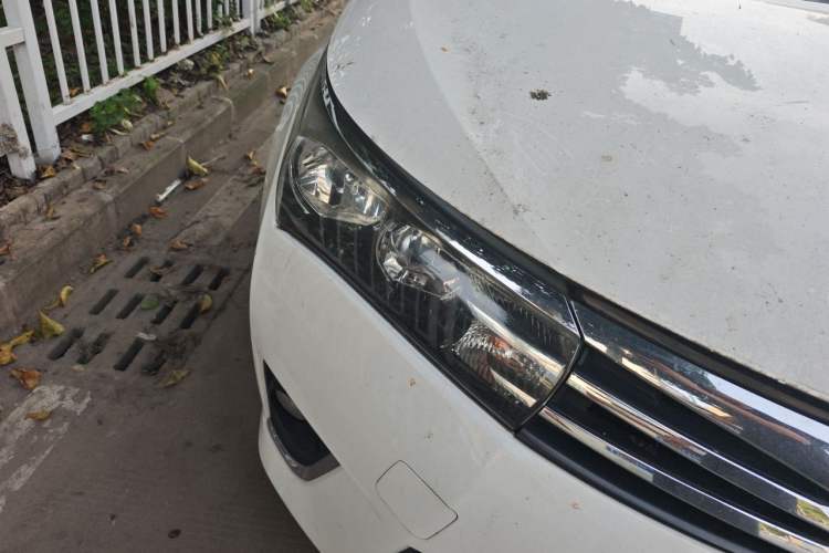 Used Toyota Corolla 2017 1.6L CVT GL Right Front Headlight