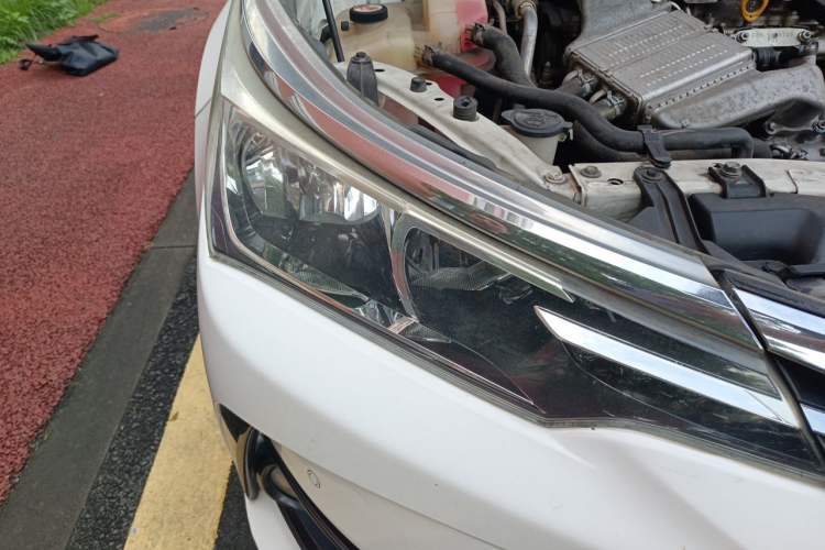 Used Toyota Corolla 2017 Revised Version 1.2T S-CVT GL Right Front Headlight