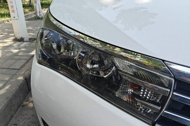 Used Toyota Corolla 2017 1.2T CVT GL Right Front Headlight