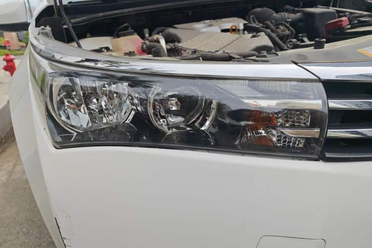 Used Toyota Corolla 2017 1.2T CVT GL-i Right Front Headlight
