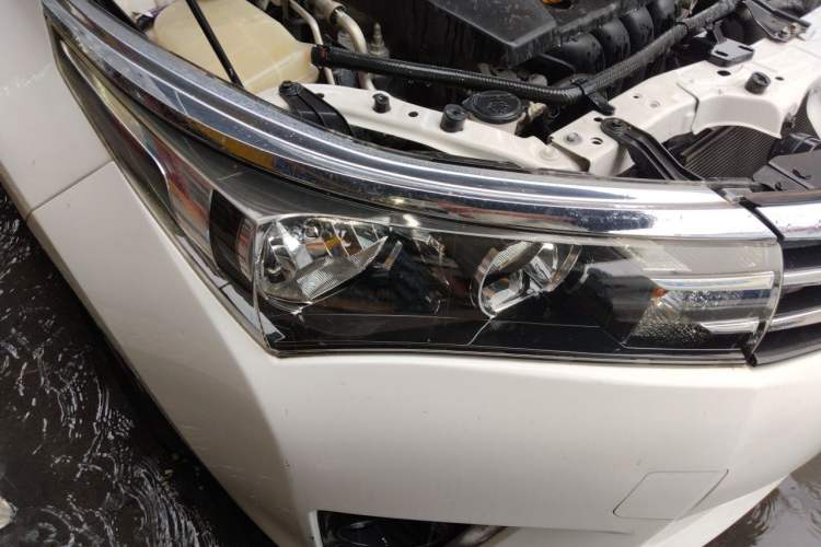 Used Toyota Corolla 2017 1.6L CVT GL Right Front Headlight