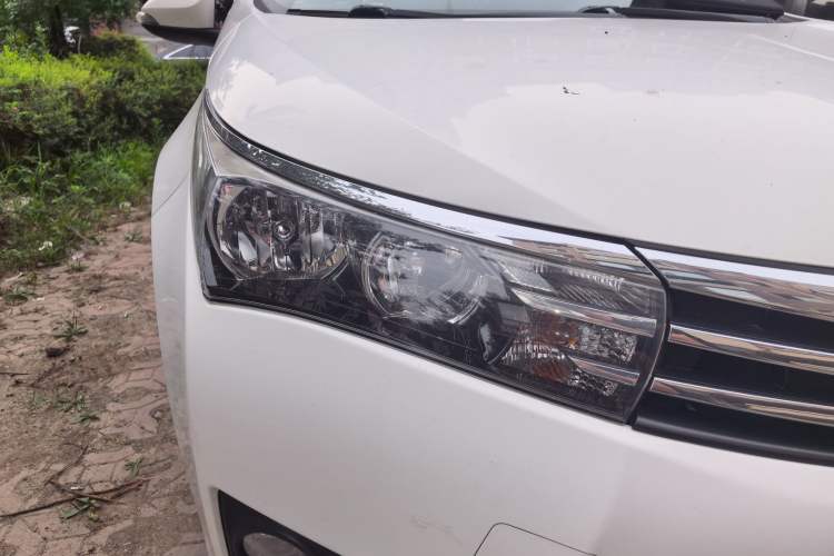 Used Toyota Corolla 2017 Revised Version 1.6L S-CVT GL Right Front Headlight