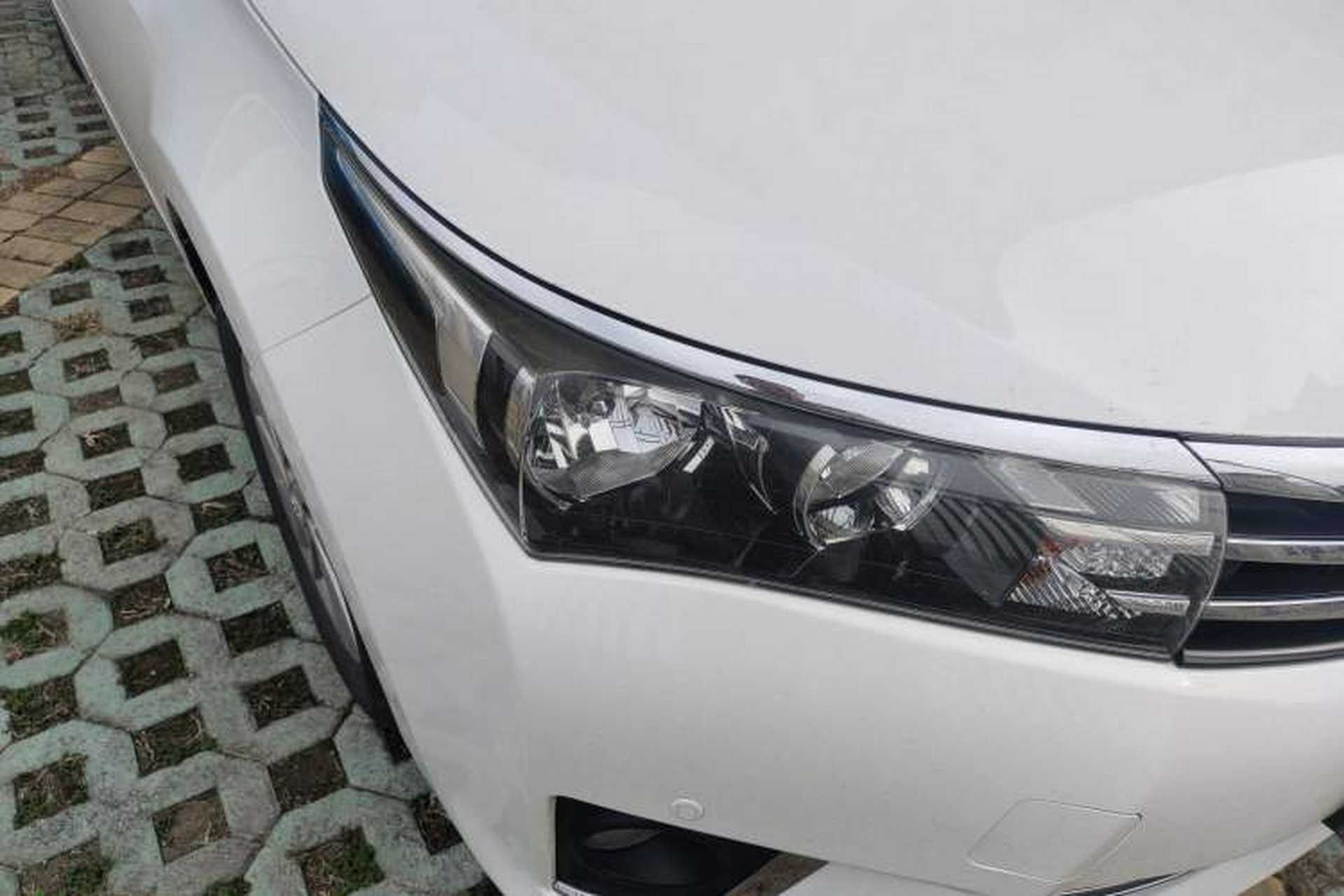 Used Toyota Corolla 2017 Revised Version 1.2T S-CVT GL Right Front Headlight