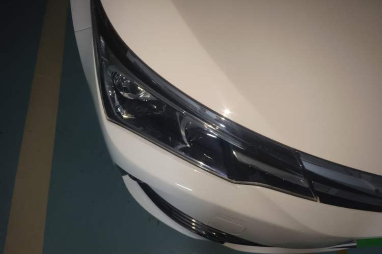 Used Toyota Corolla 2017 Revised Version 1.2T S-CVT GL-i Right Front Headlight